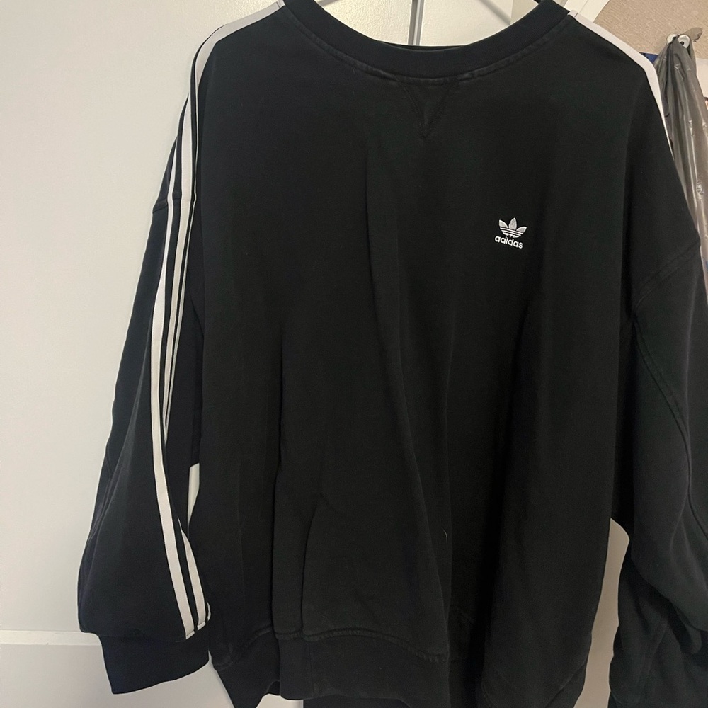 Adidas crewneck